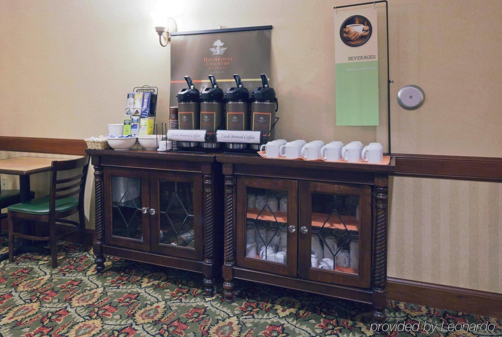 Country Inn & Suites By Radisson, Appleton North, Wi Little Chute Экстерьер фото